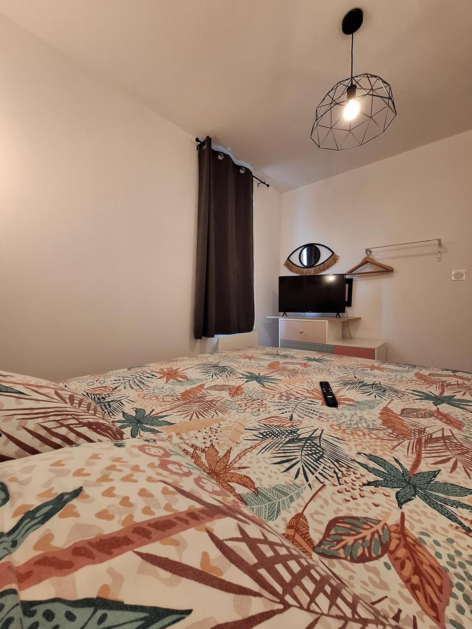 La Pinede Du Cheou, Piscine, Logement Independant, Parking, Draps, Wifi Fibre Mimizan Extérieur photo